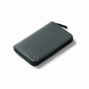Bellroy Travel Folio (Second Edition) Functional Travel Bag Weekend Luggage