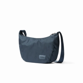 Bellroy Laneway Crescent Bag 2.5L Heavy-Duty Travel Bag Vacation Bag