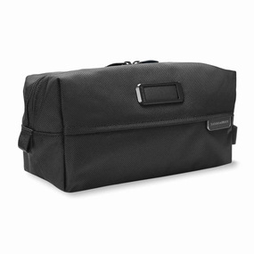Sporty Travel Bag Travel Bag Briggs & Riley Baseline Everyday Essentials Kit