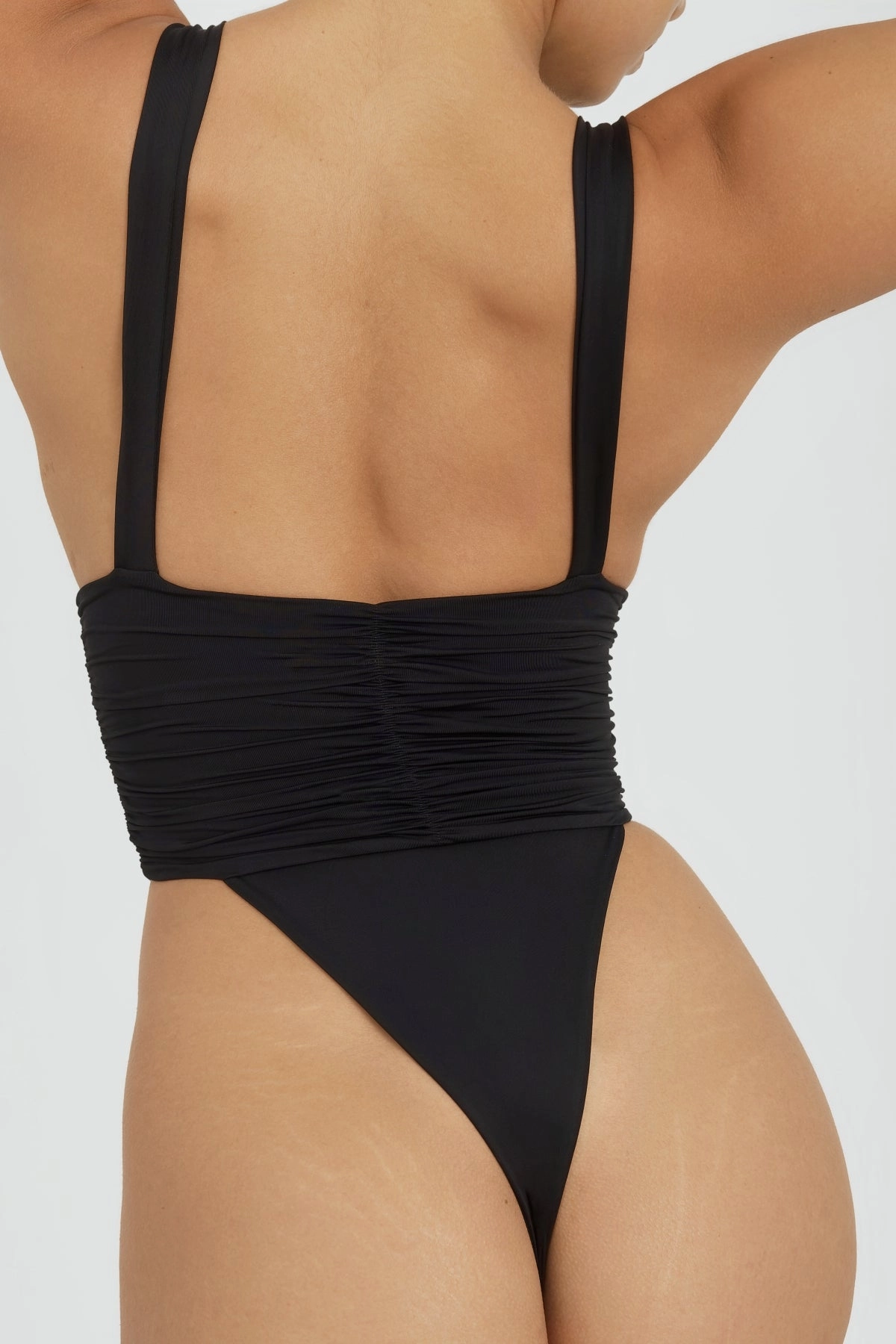 Echo One Piece - Black