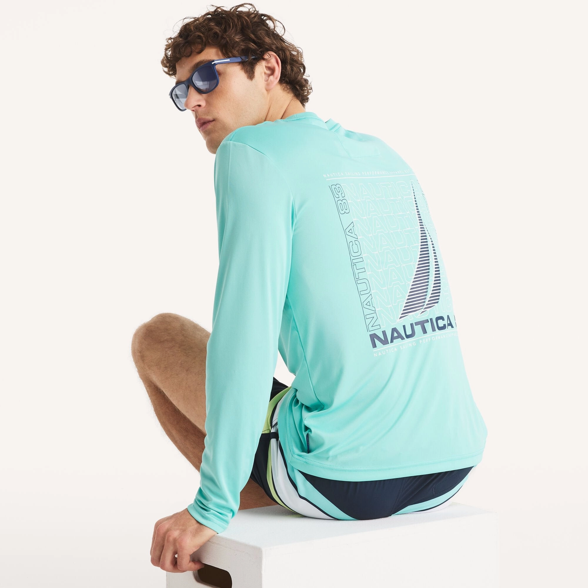 Nautica Mens Navtech Rash Guard Swim Shirt