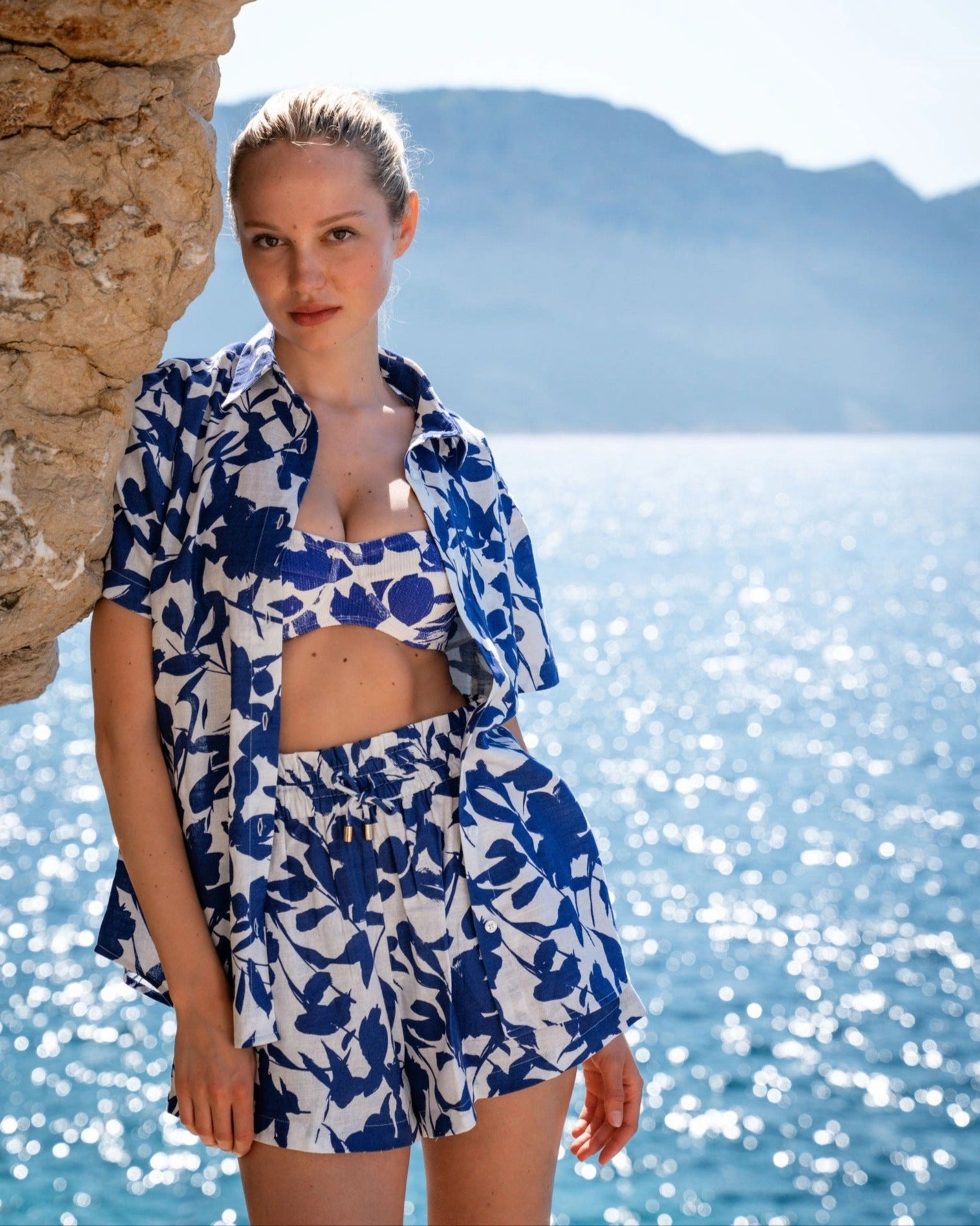 Nellie Top   Ring Trim Bottom In Moraea Garden Texture