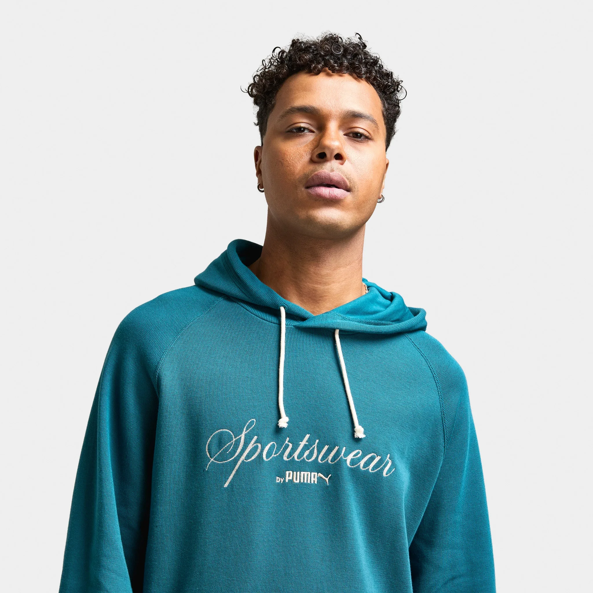 Puma CLASSICS  Relaxed Pullover Hoodie / Cold Green Puma Shoes
