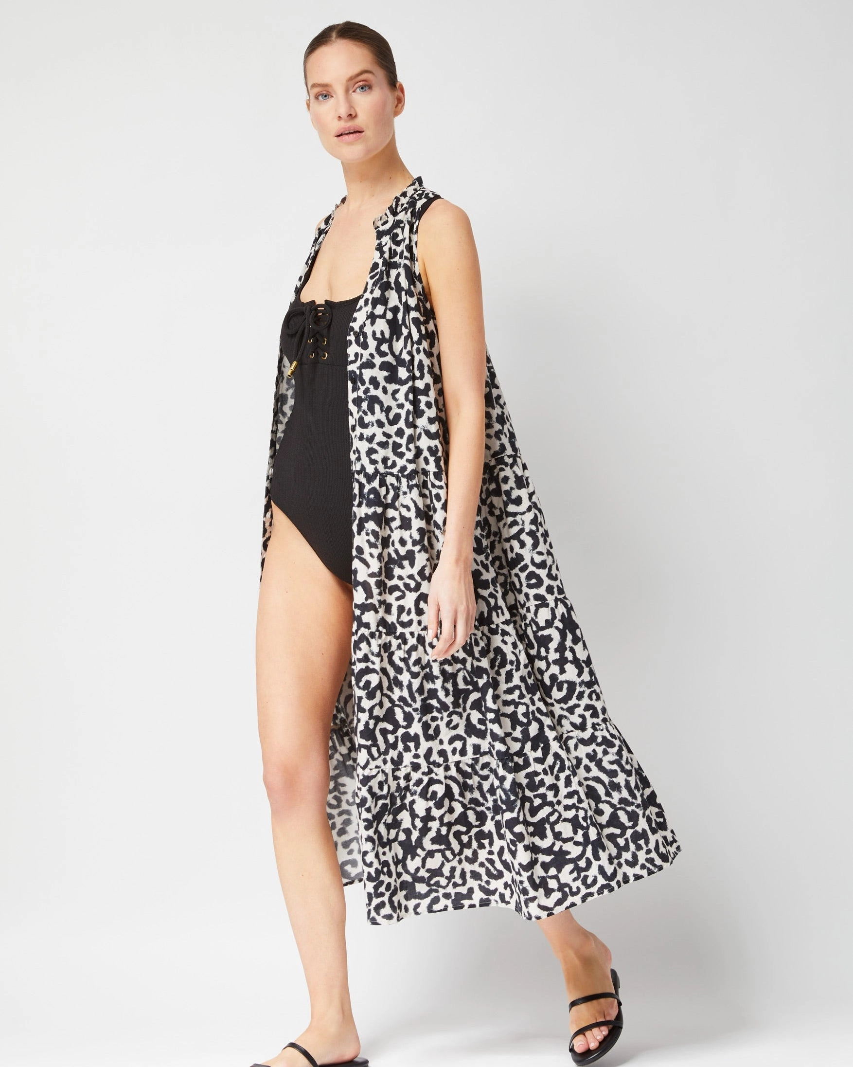 Taylor One Piece Black Texture